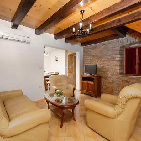 Villa Stauri Žminj