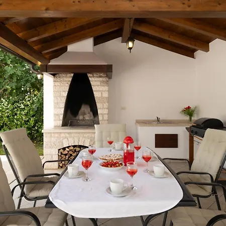Stauri Villa