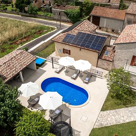 Stauri Villa Zminj